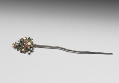 图片[2]-Silver hairpins with inlaid floral decoration of European glass, Daoguang reign (1821-1850), Qing dynasty-China Archive